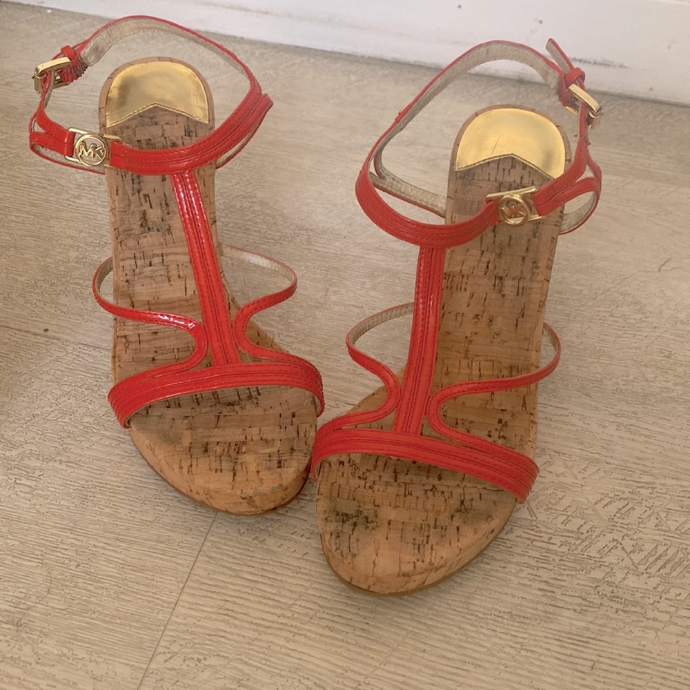 Michael Kora Cicely Wedge in Manadrin